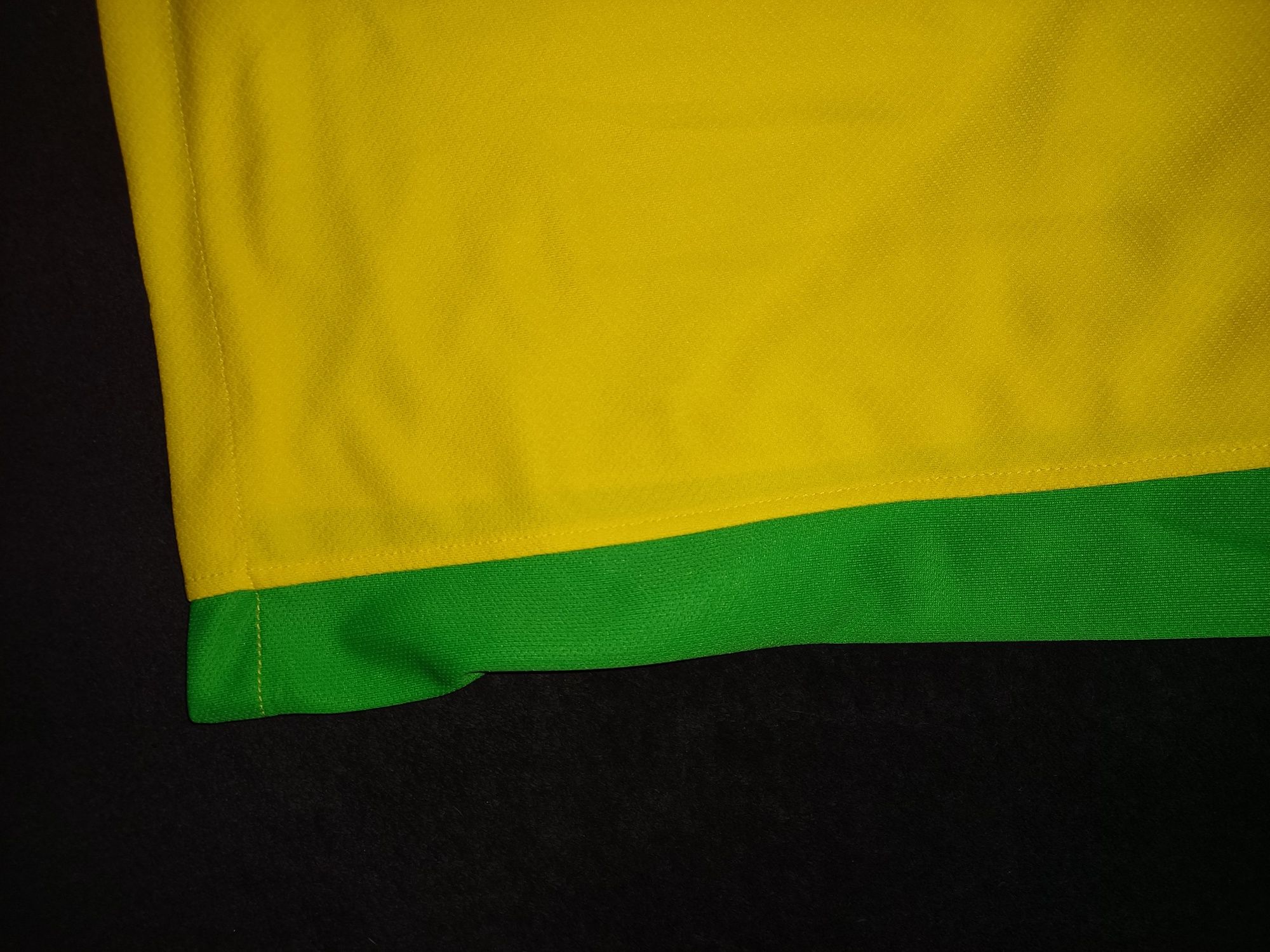 camisola Brasil edição 2025 XL e L