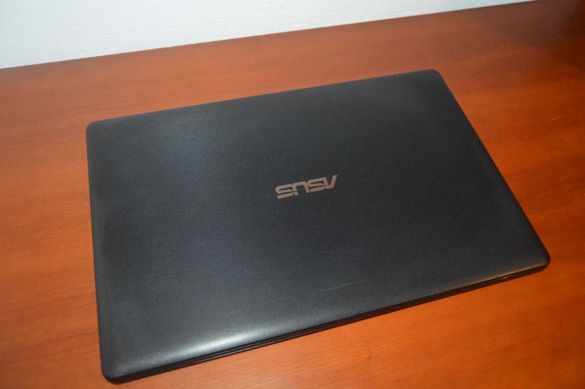 ASUS X552L (I7-4510U, 8GB, GT820M, SSD 240GB) Como Novo!