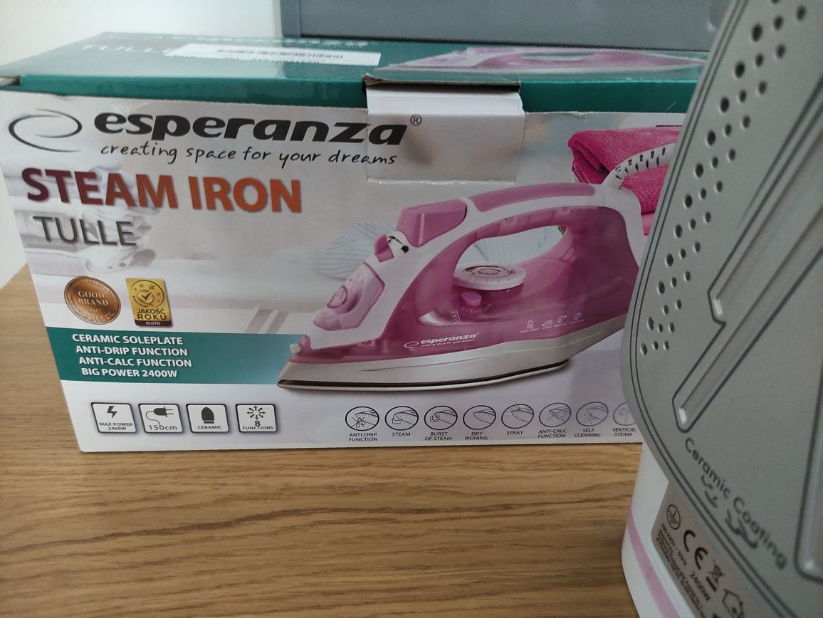 Nieużywane, uszkodzone żelazko Esperanza