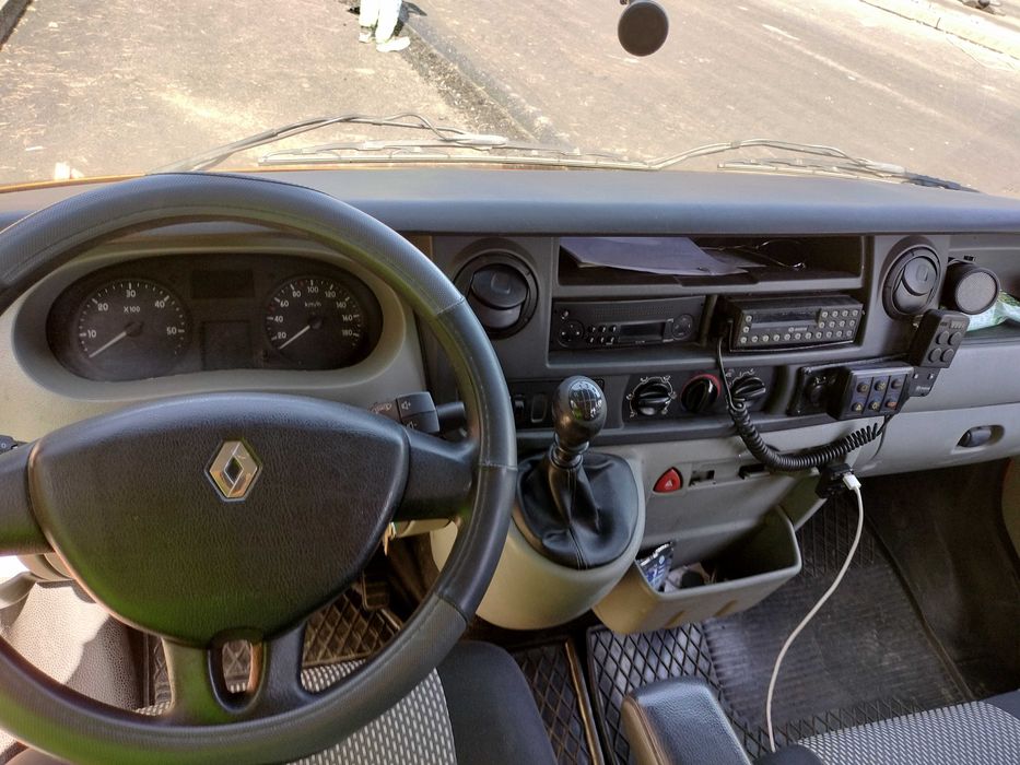 Sprzedam Renault Master 2, samochód użytkowy, 7 miejsc.