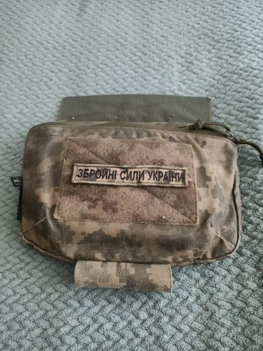 Напашник з захисним пакетом 1200гр.вживане.