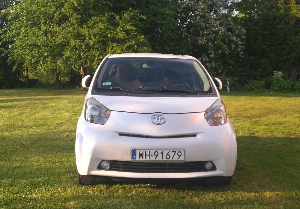 REZERWACJA Sprzedam Toyota IQ niezawodna, kompaktowa