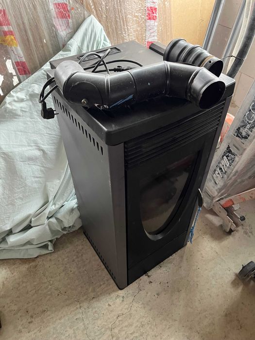 Piecyk kominek na pellet MCZ z Podstawą szklaną