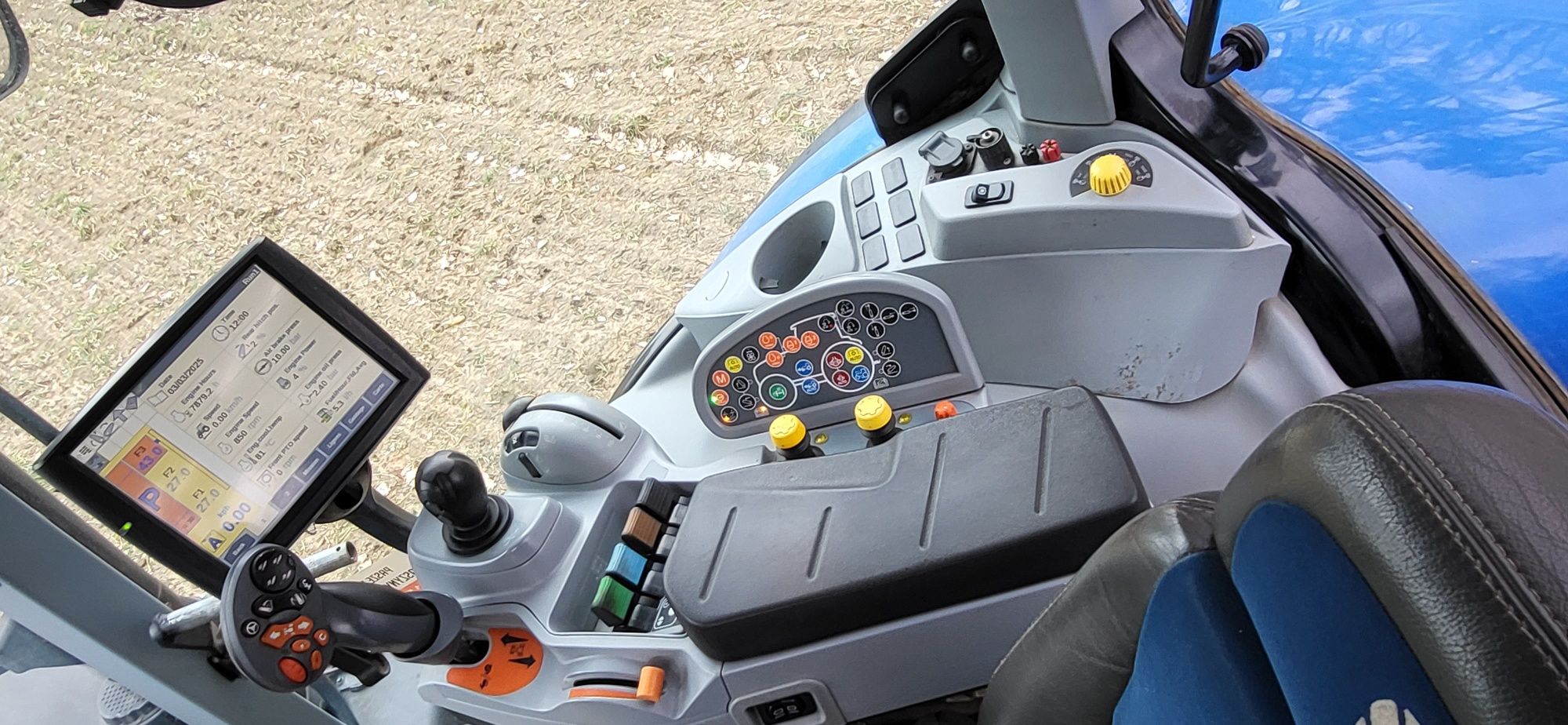 New Holland T7.245 AC GPS RTK  z Niemiec 2016r wom przód