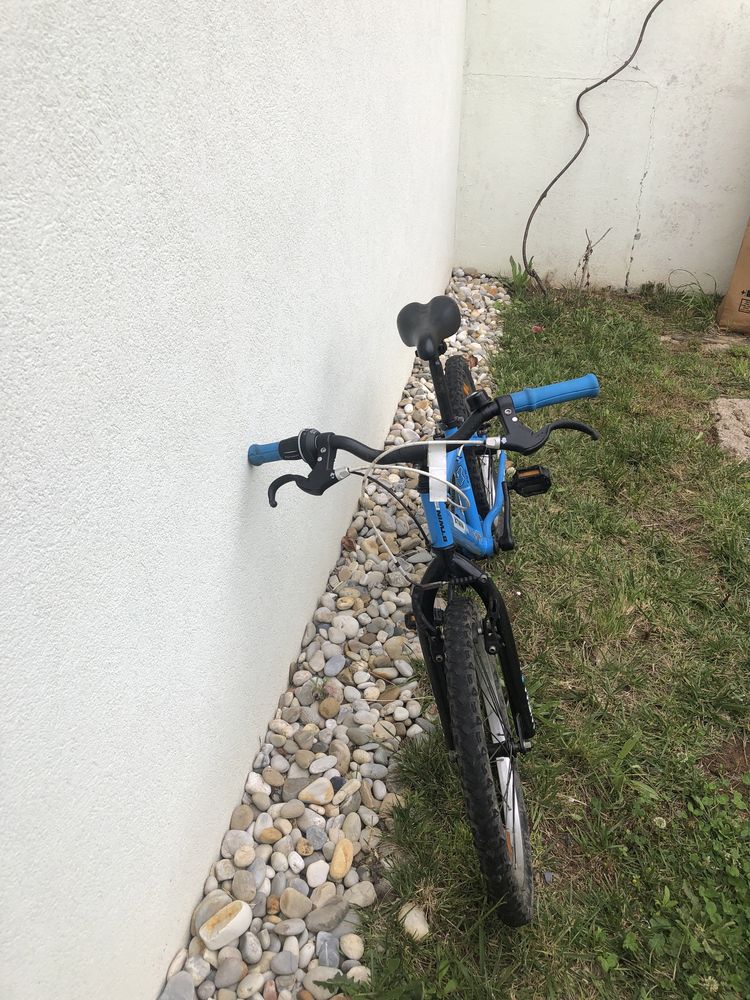 Vende se bicicleta de criança