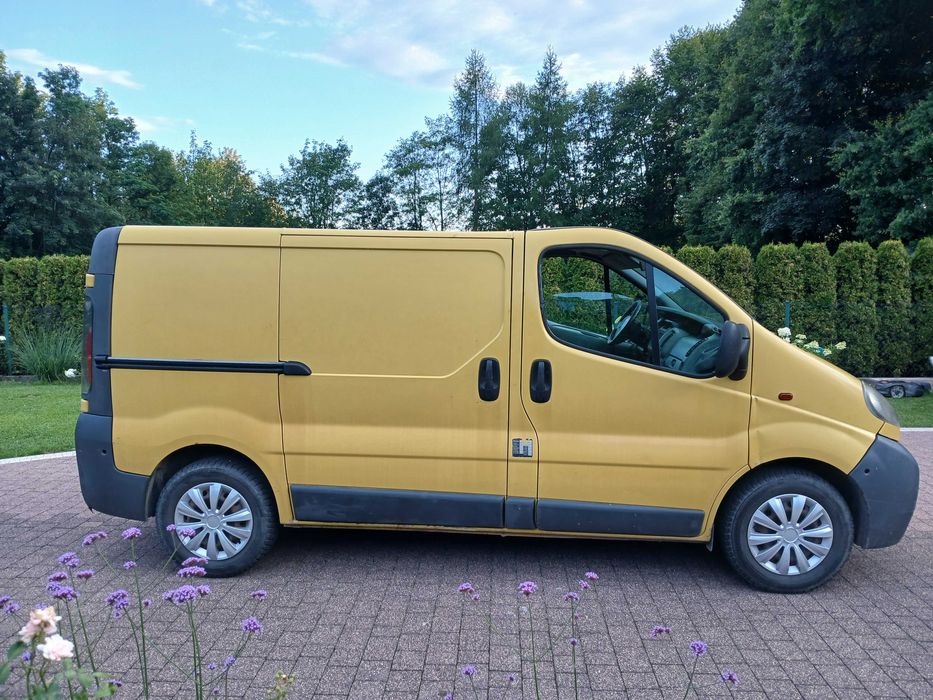 Opel Vivaro 1.9 CDTI 8 lat u jednego właściciela