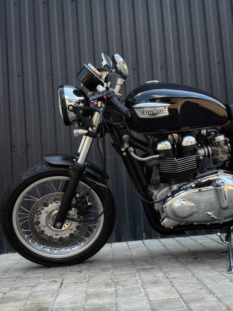 2005 Triumph Thruxton