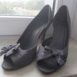Sprzedam eleganckie buciki