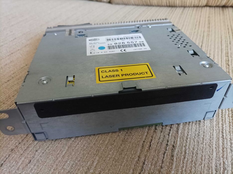 Оновлення прошивки і ремонт штатних магнітол Peugeot-Citroen