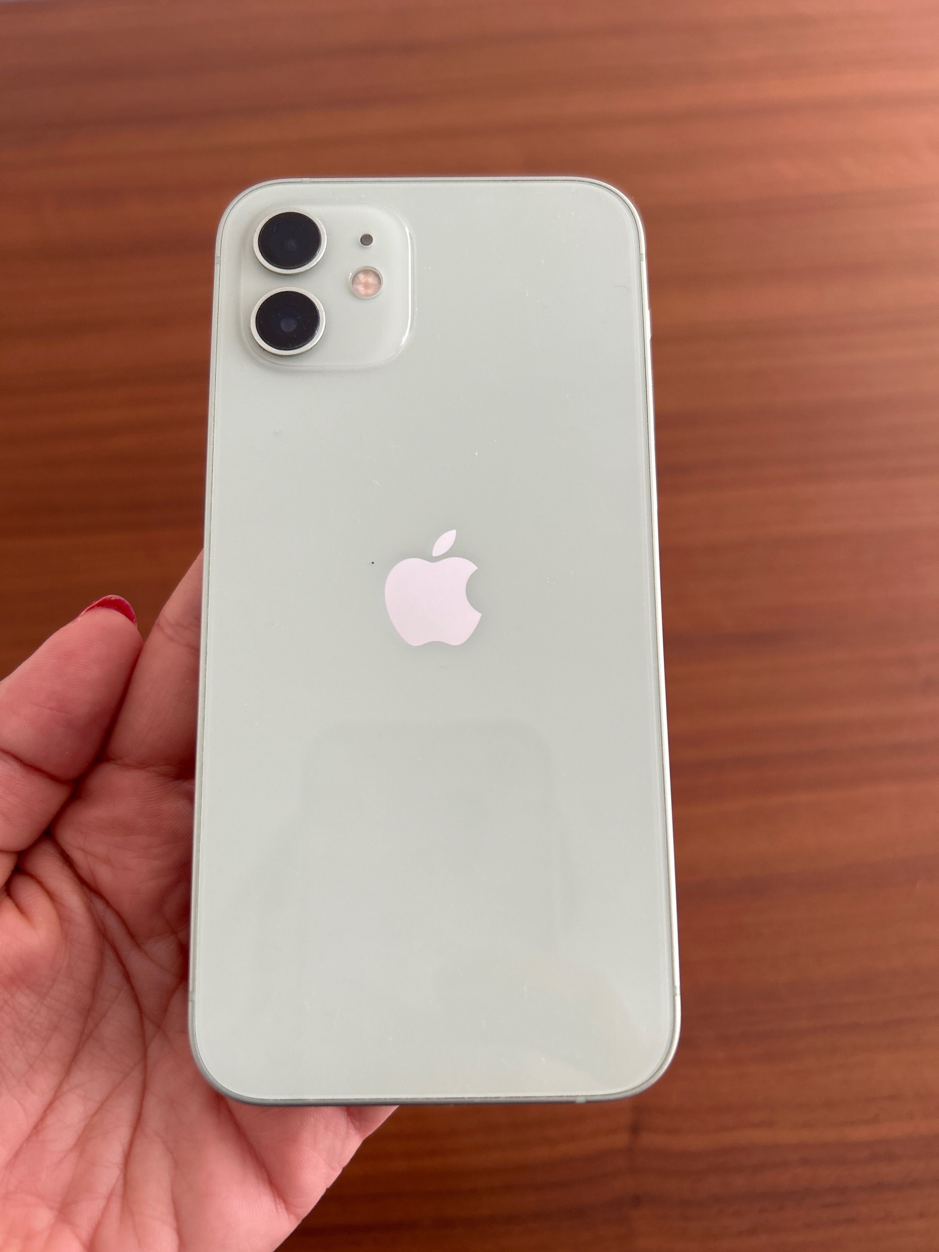 Apple iPhone 12 verde