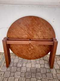 Mesa redonda em madeira