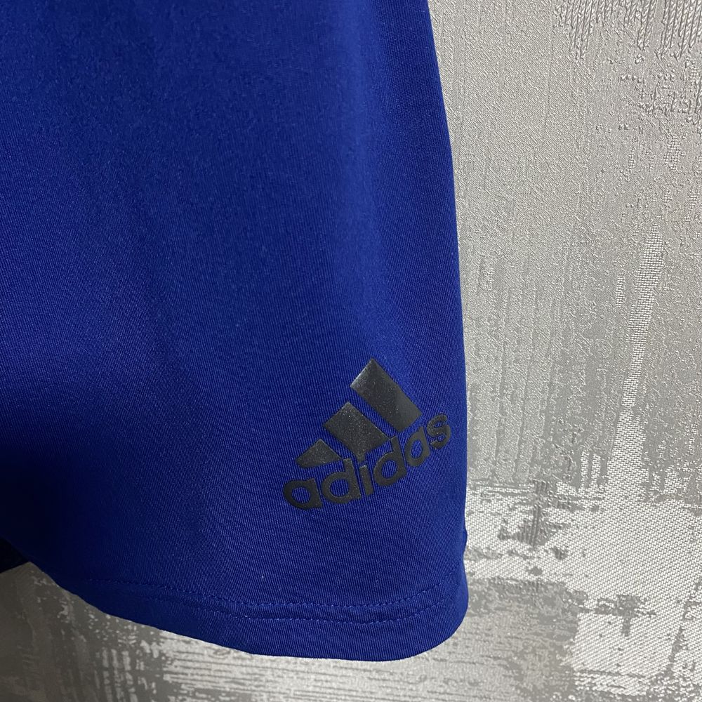 шорты Adidas синие мужские очень легкие и приятный материа