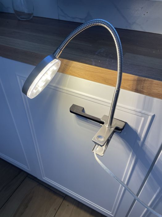 Lampka biurkowa stołowa led na klips na spinacz