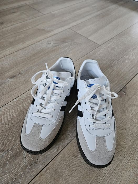 Buty damskie sportowe 38