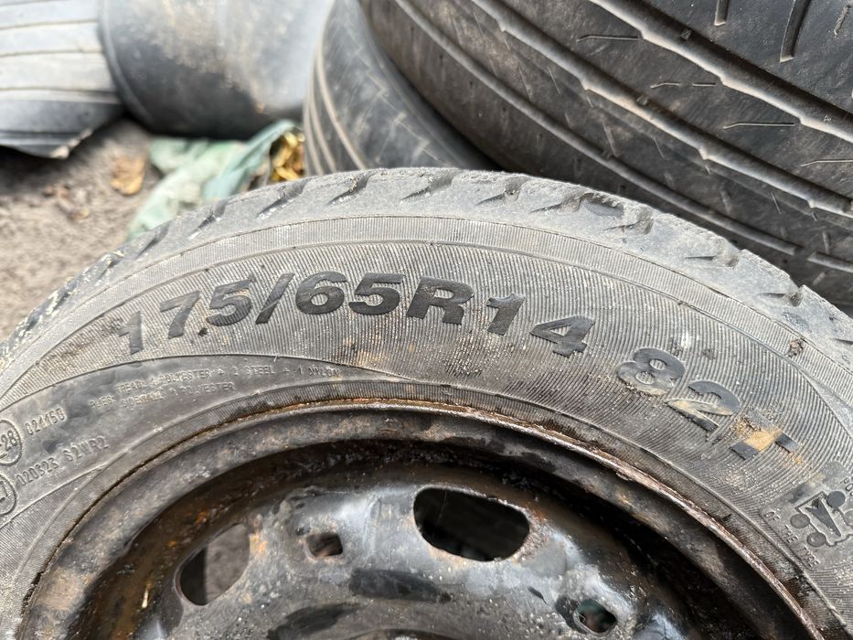 Продам зимову гуму з дисками