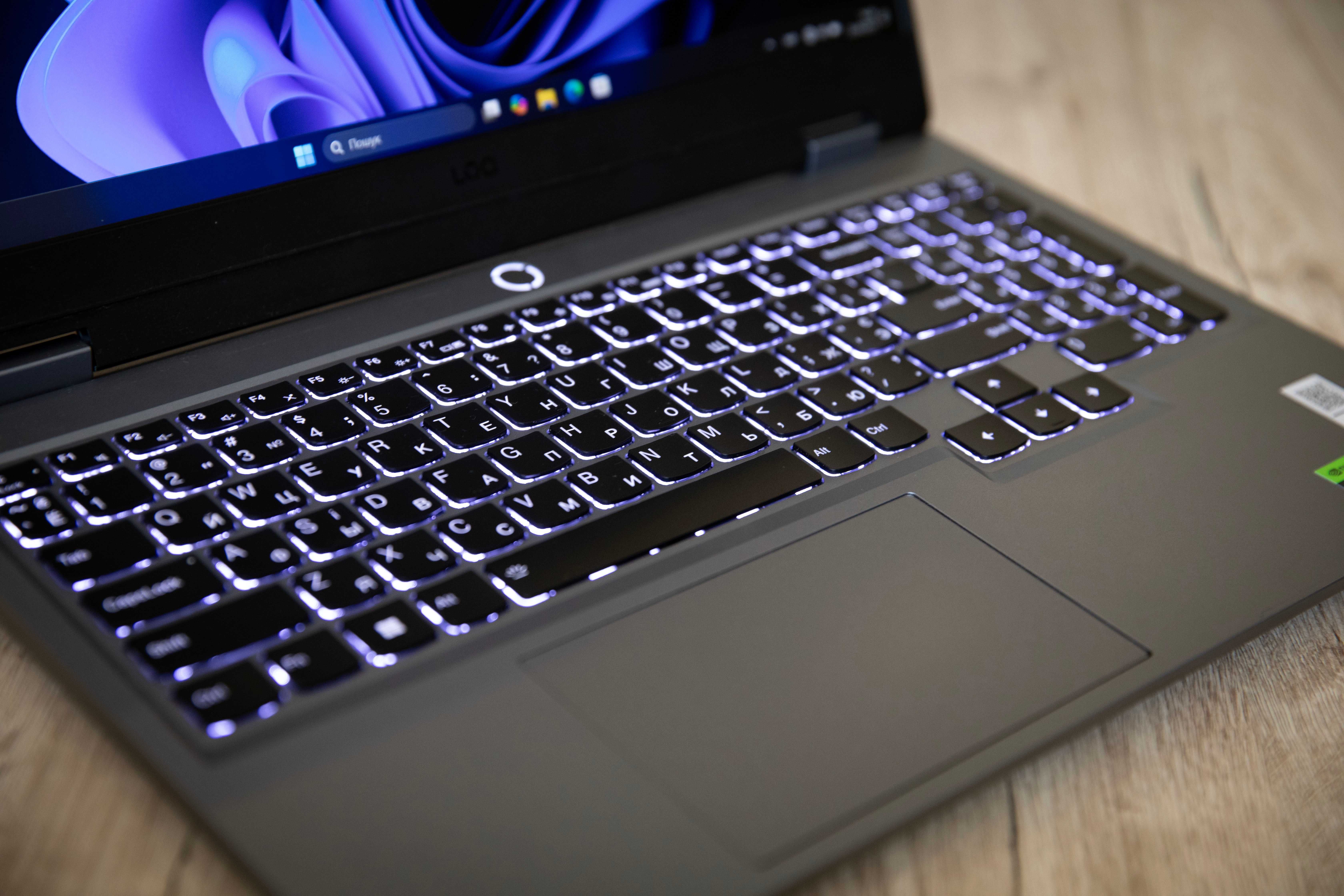 Lenovo LOQ Core i5-12450hx RTX 2050 16\512. Игровой ноутбук