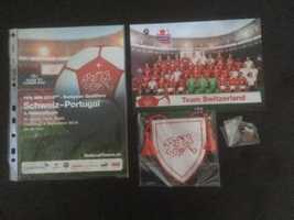 Futebol-Programa,Postal,Pin e Galhardete oficiais da Seleção da Suiça