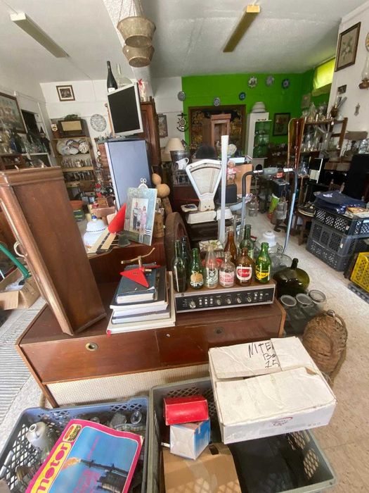 Velharias para venda