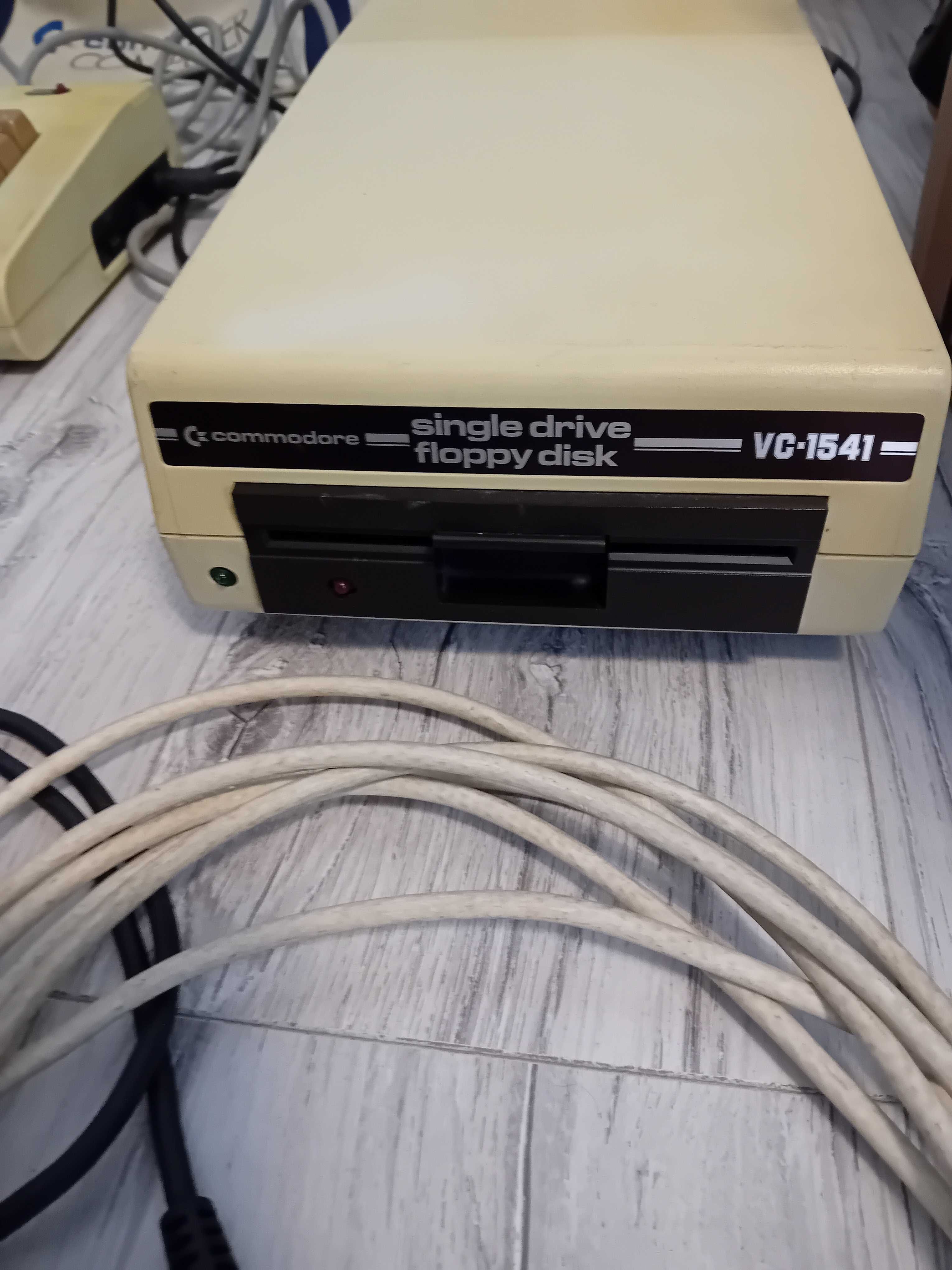 Zestaw Commodore VC20+Stacja Vc-1541 Okazja Unikat
