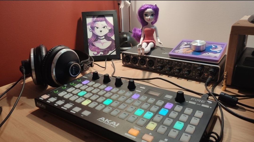 Kontroler MIDI Akai Fire