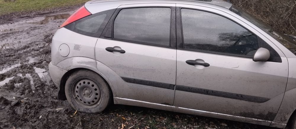 Форд фокус хетчбек 1