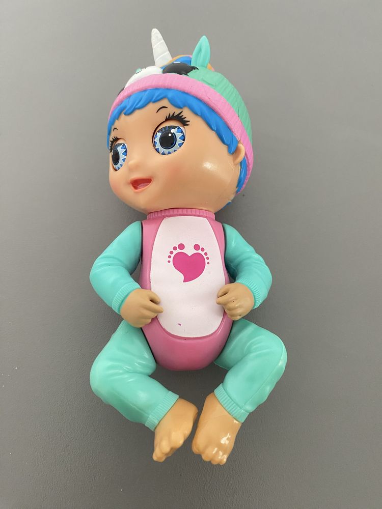 Mini laleczka interaktywna bobas