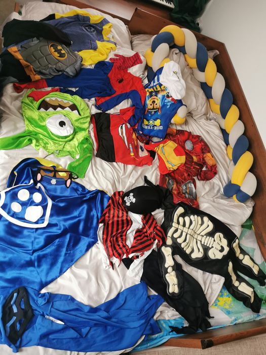 Stroje przebrania kostiumy dziecięce postacie z bajek