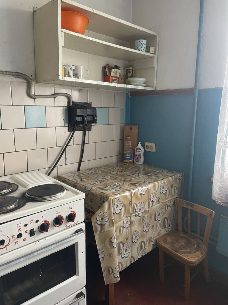 Продається кімнат в гуртожитку