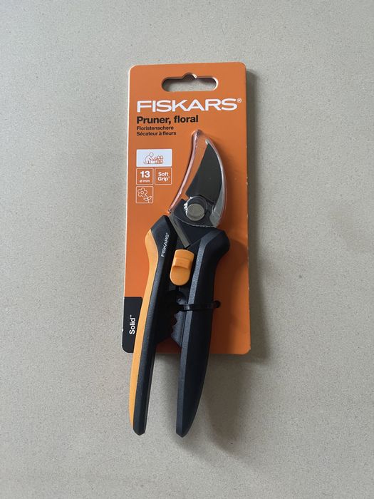 Sekator fiskars ogrodowy