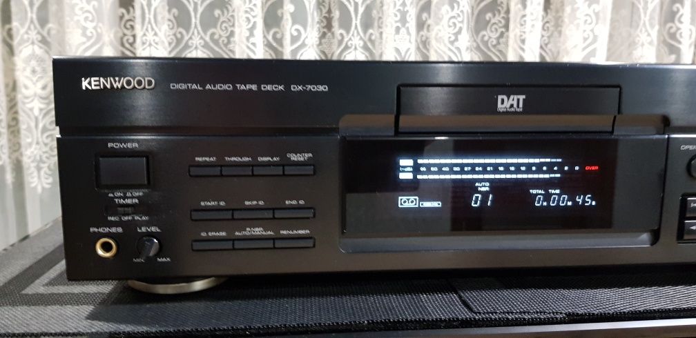Kenwood DX-7030 digital audio tape deck (Dat)