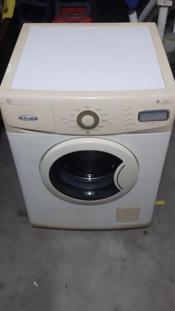 Maquina Lavar roupa Whirlpool