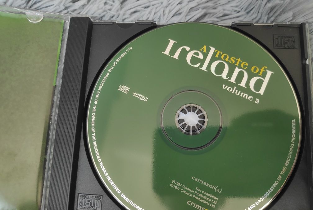 Офіційний CD диск a taste of Ireland