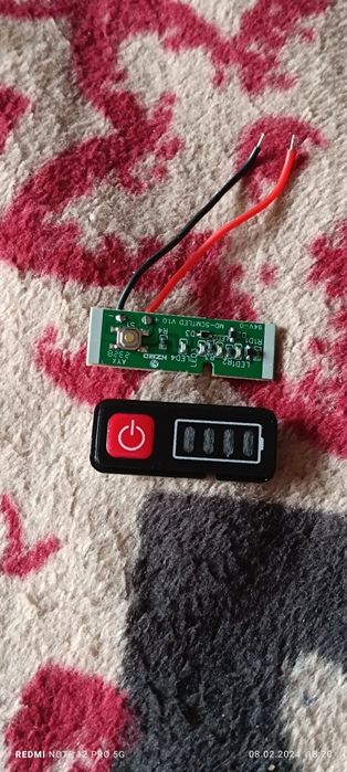 Индикатор заряда батареи makita