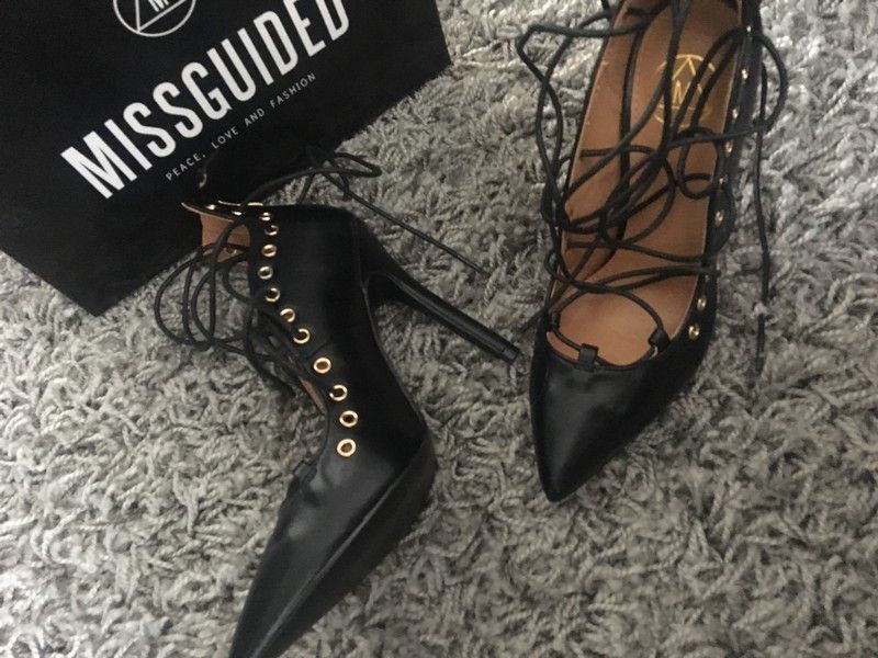 Szpilki 41 Missguided sexy ROCK czarne wiązanie wiązane sznurowane HIT