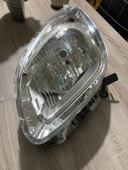 Ótica/Farol Renault Kangoo NOVO