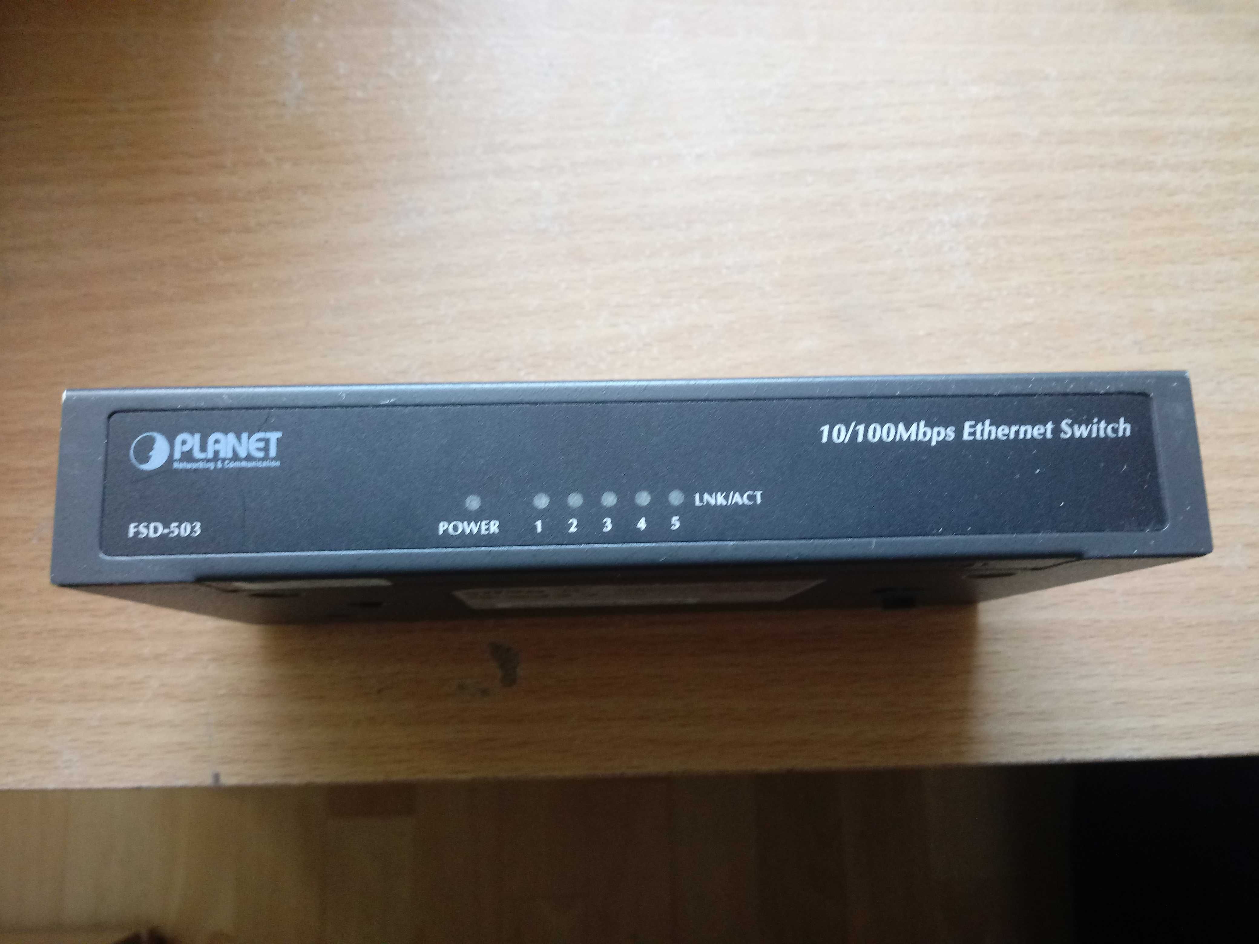Switch LAN 10/100/1000 Mbit 5 i 8 portowy Planet GSD-803