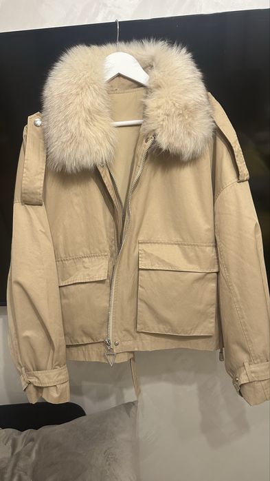 Парка стильна з натуральним мехом