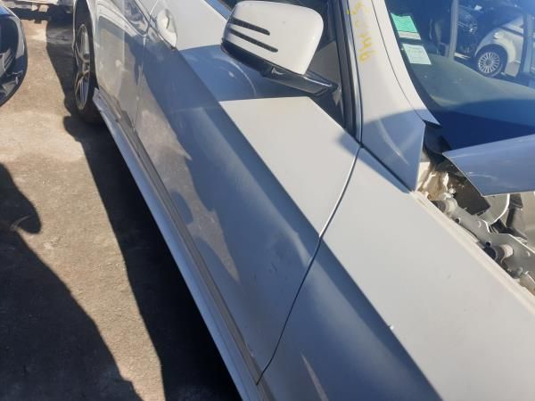 Porta frente direita MERCEDES-BENZ Classe E (W212)