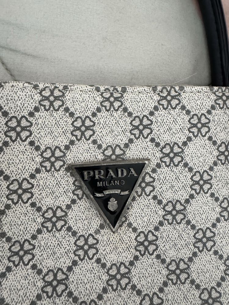 Mala Prada Begee
