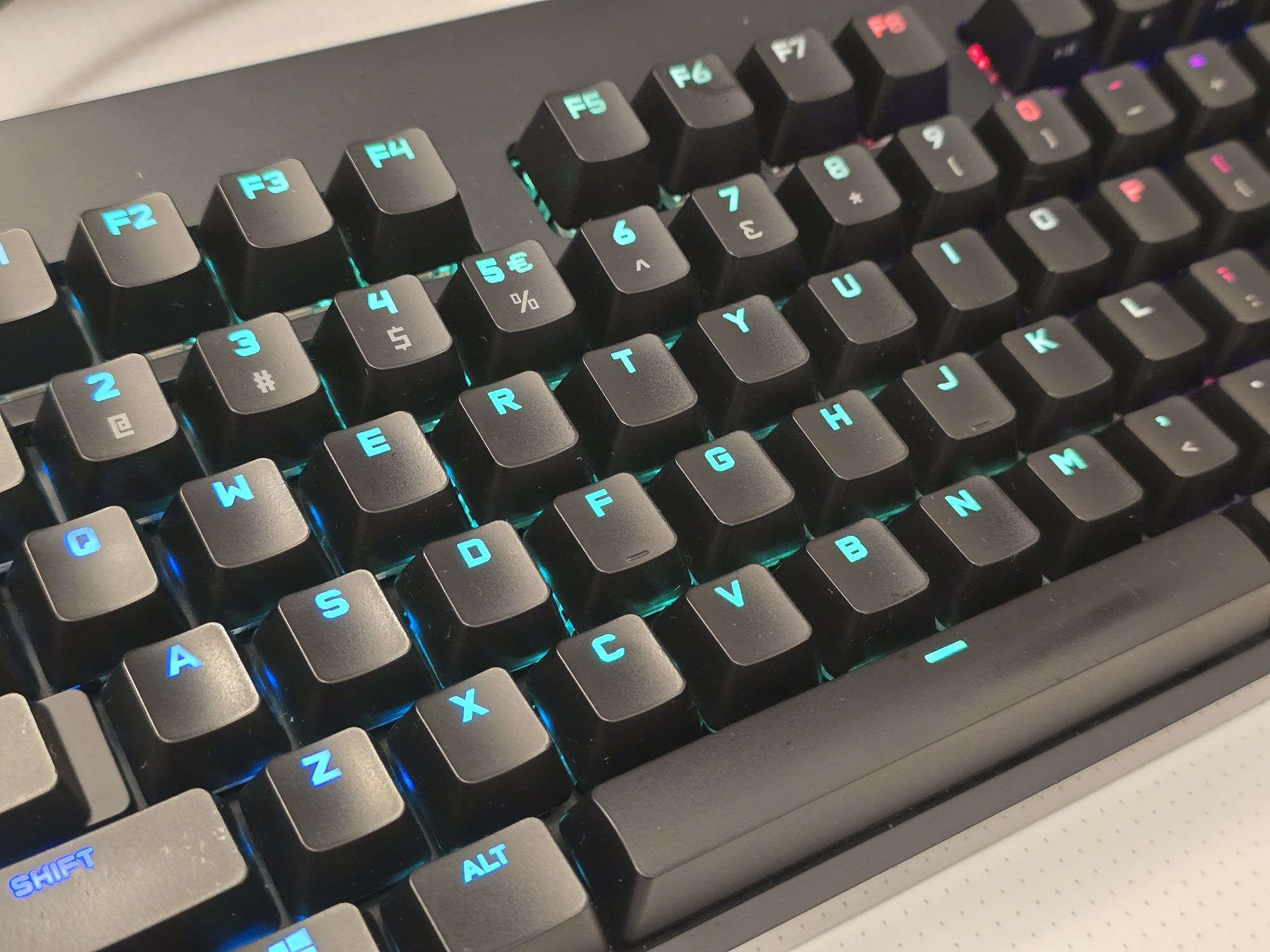 Klawiatura gamingowa Logitech G PRO z podśw RGB wersja TKL blue switch