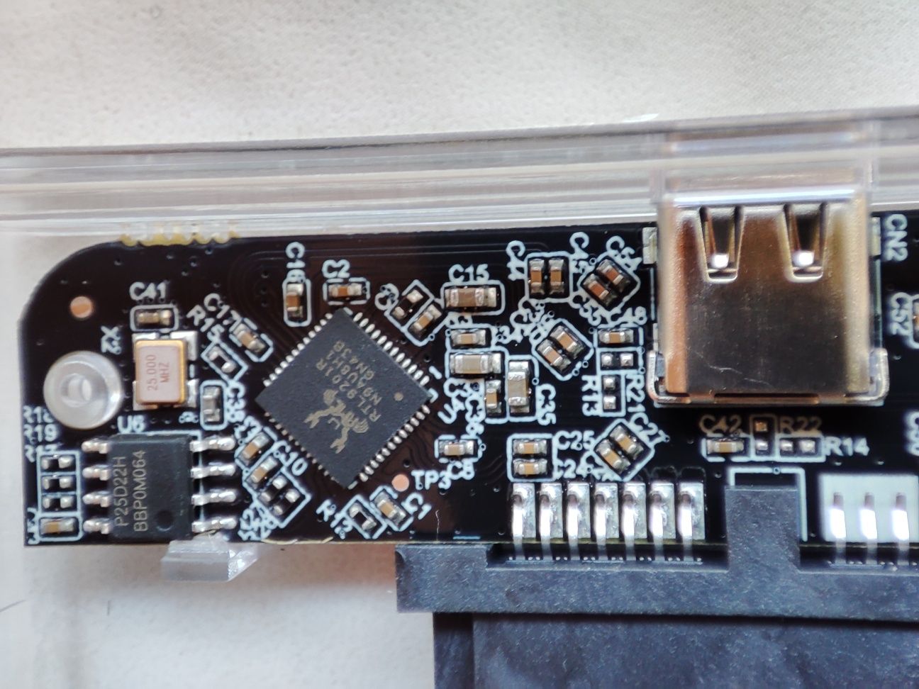Dwie sztuki obudów na dyski 2,5'' SSD, HDD. Złącze USB-C. Nowe.