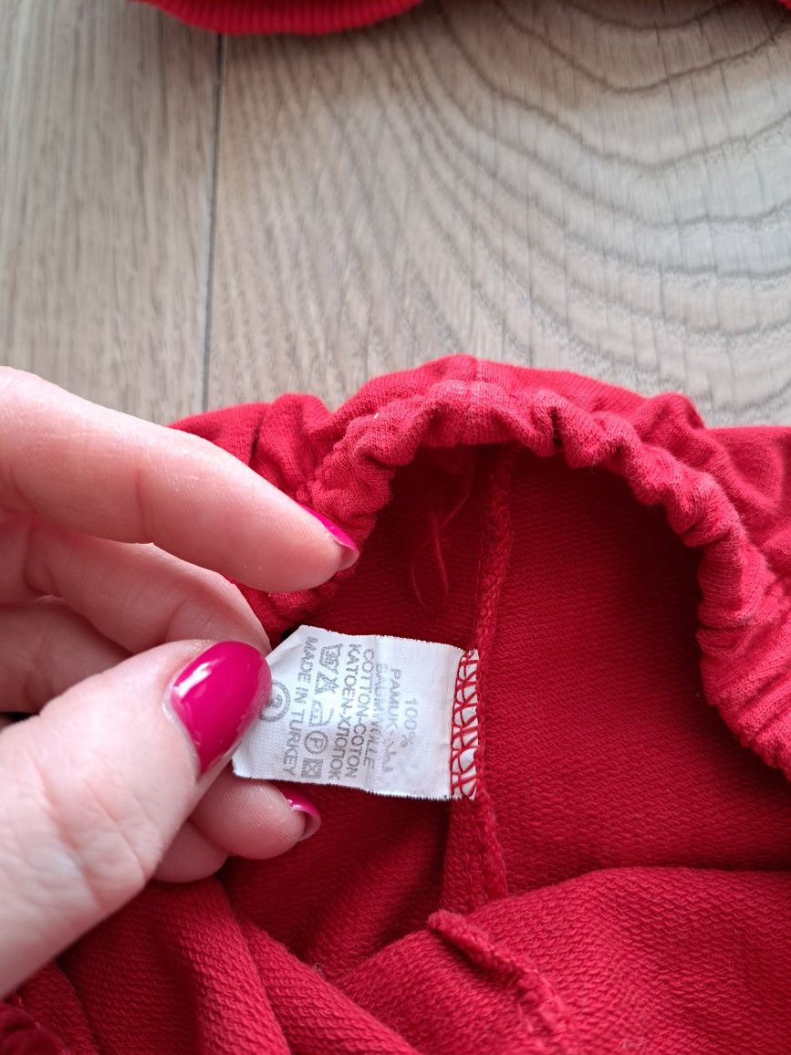 Dres chłopięcy czerwony myszka rozmiar 86,92.