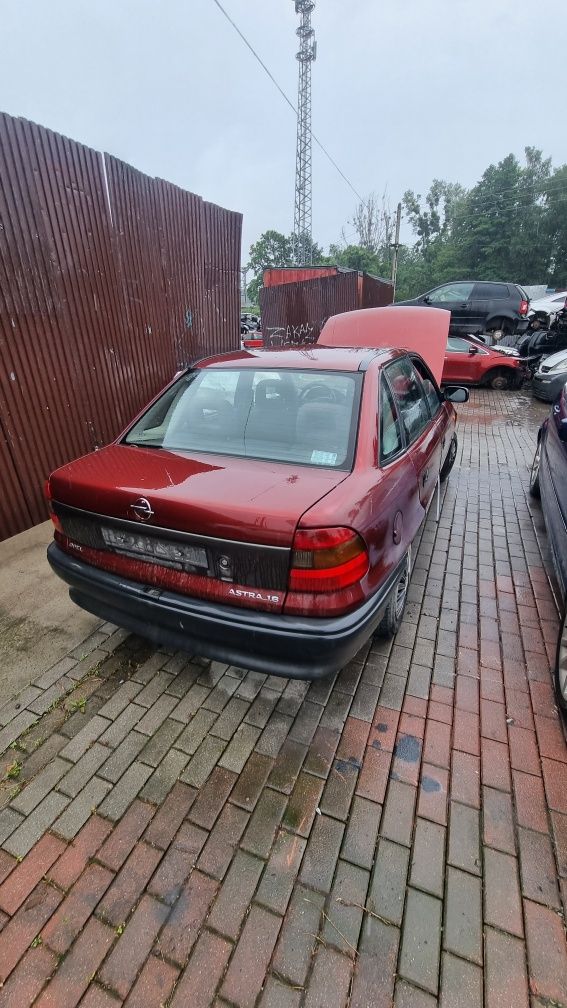 Opel astra f na czesci