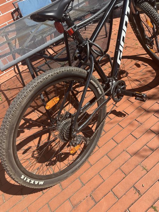 ROWER marki GIANT Talon 3 używany BDB stan blokada/światła w zestawie