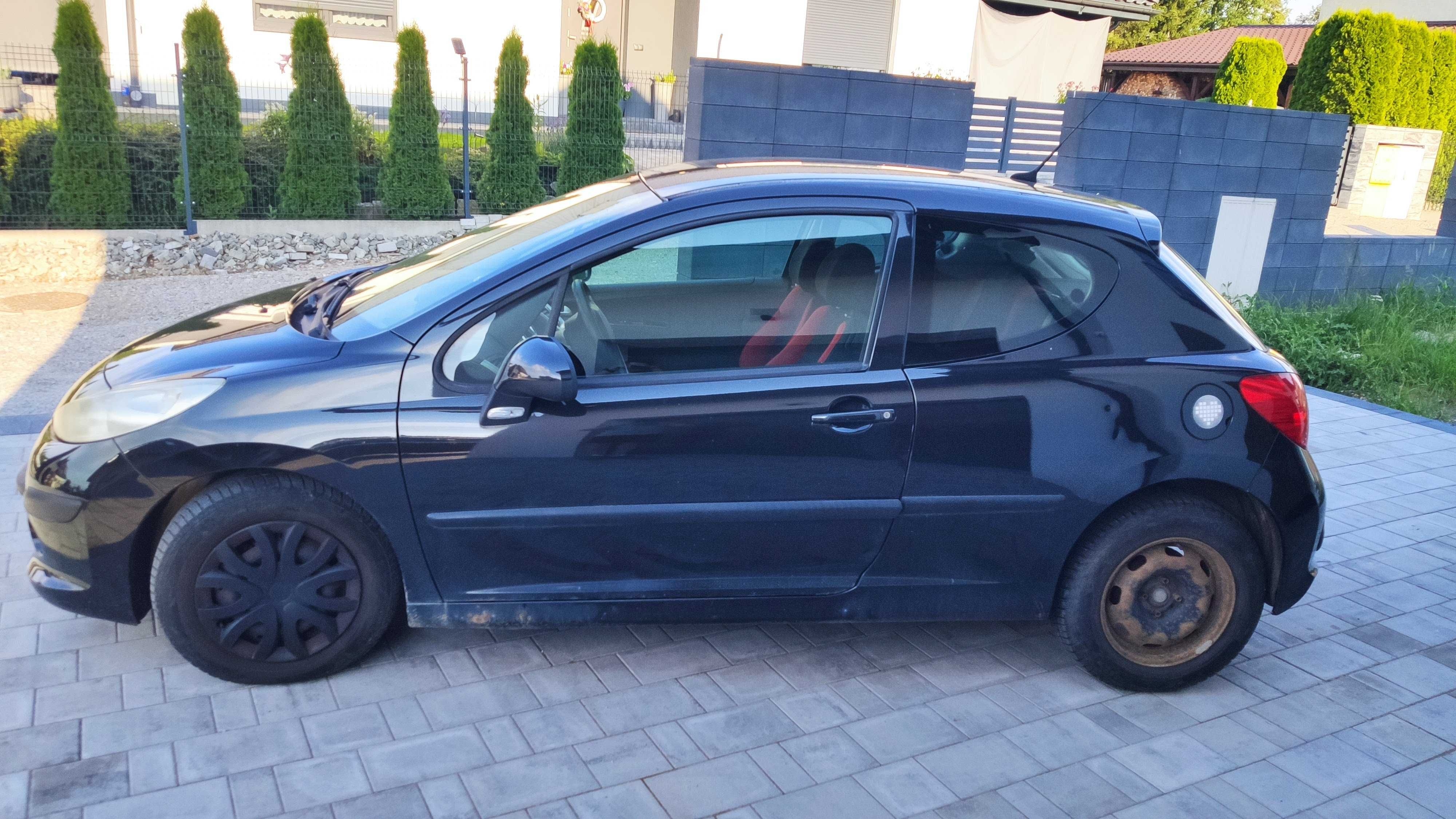Peugeot 207, 1.4 Benzyna, 2006, 206tys.