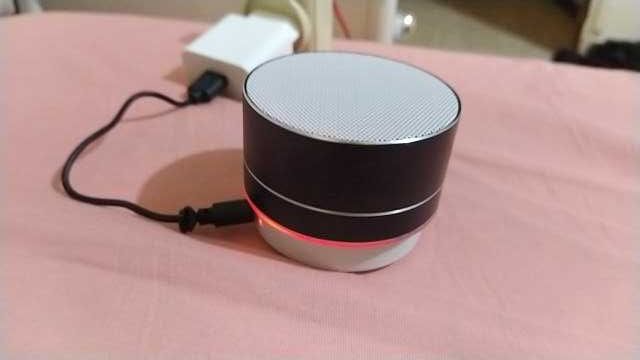 Новая RGB блютуз аудио колонка Maxxtor A10