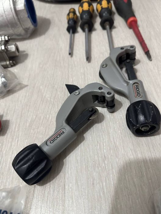 Продам Труборез с закрытой подачей RIDGID (66742) для труб 6-35мм
