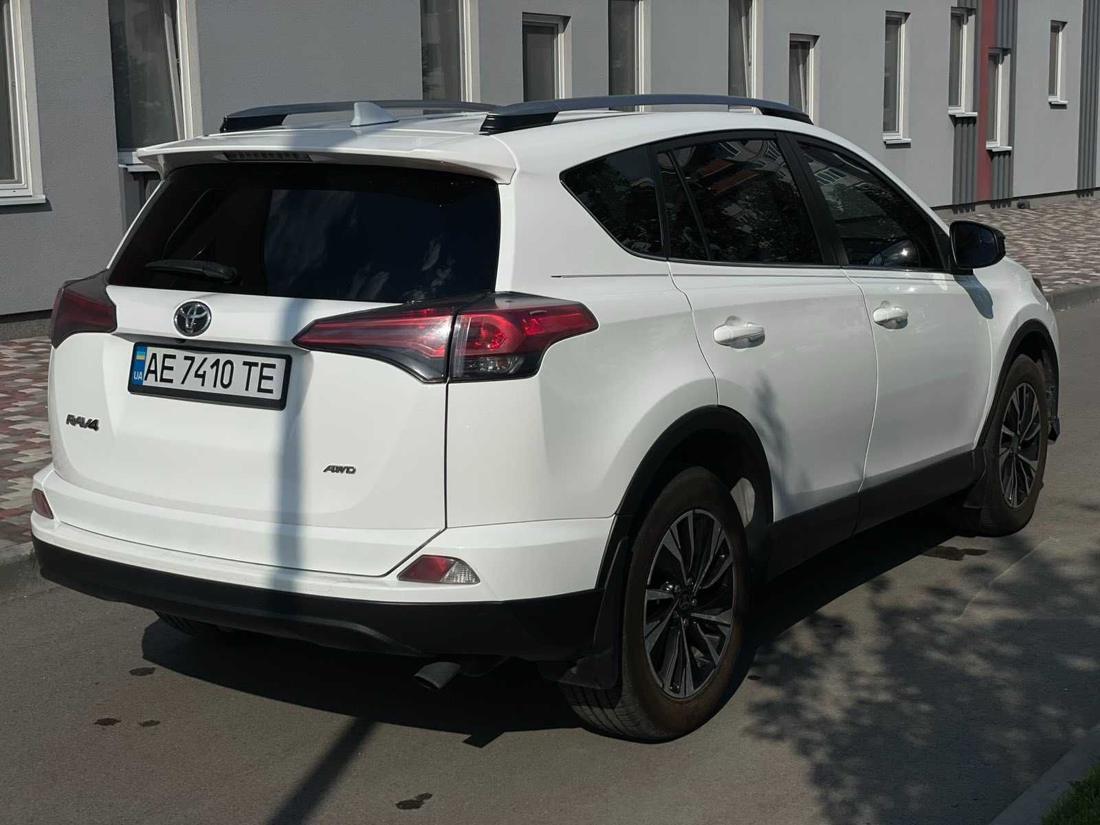 Toyota Rav-4 2018р 2.5  Автомат! Повний привід! Обмін! Розстрочка!