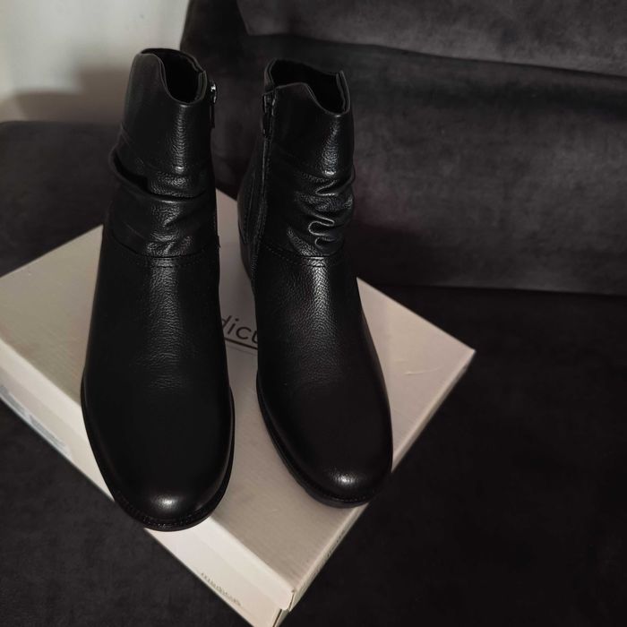 Botki damskie MEDICUS rozmiar 6,5- 40) NOWE że skóry naturalnej