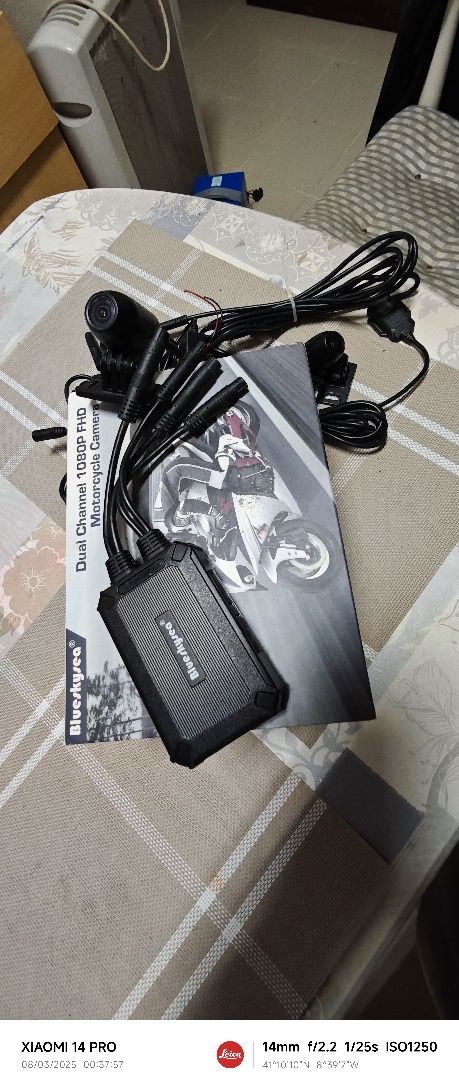 Vendo um conjunto de câmeras